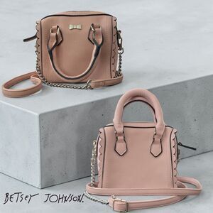 Betsey Johnson Blush Pink Mini Satchel Bow Crossbody Chain Scalloped Bag NWOT